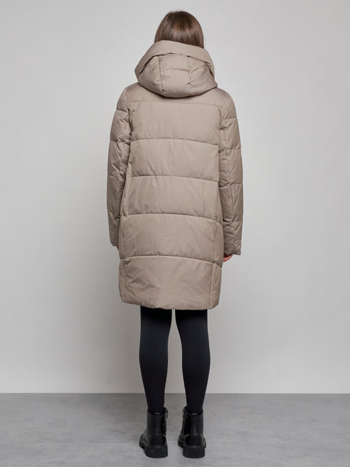 Пальто утепленное молодежное зимнее женское бежевого цвета 52363B