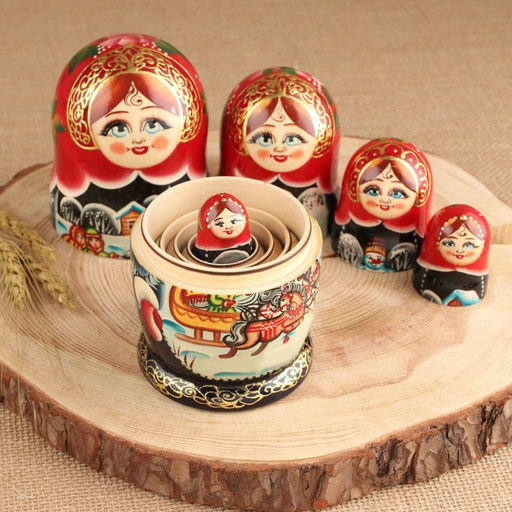 Матрёшка дерево «Тройка», красный платок, 5 кукольная, люкс