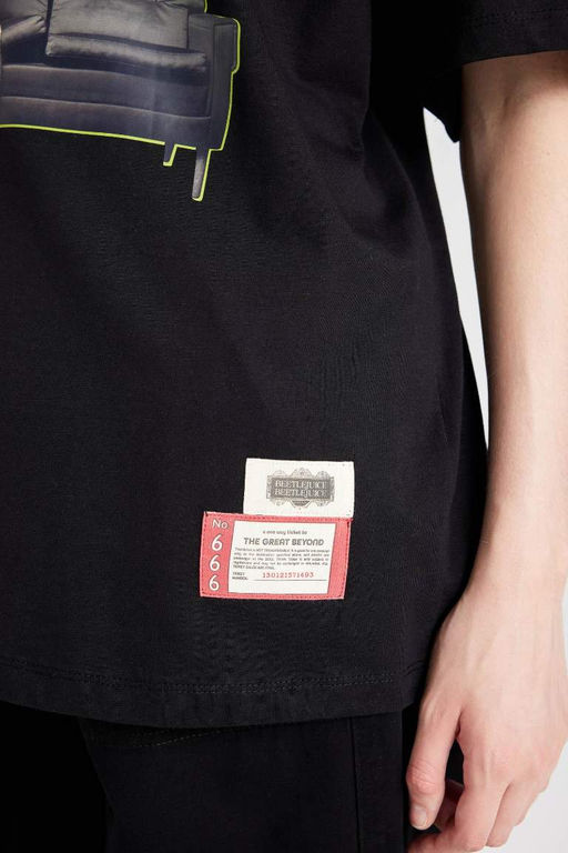 Cool Beetlejuice Oversize-футболка с широким кроем и круглым вырезом с короткими рукавами и принтом - Defacto фото 9