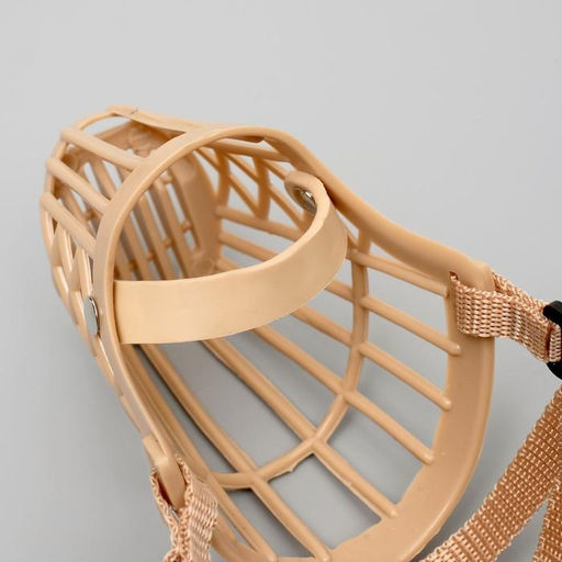 Намордник пластиковый № 2, ОМ 20 см, ДН 6 см, ОШ 38-47 см, вес питомца 5 кг - Пижон фото 5