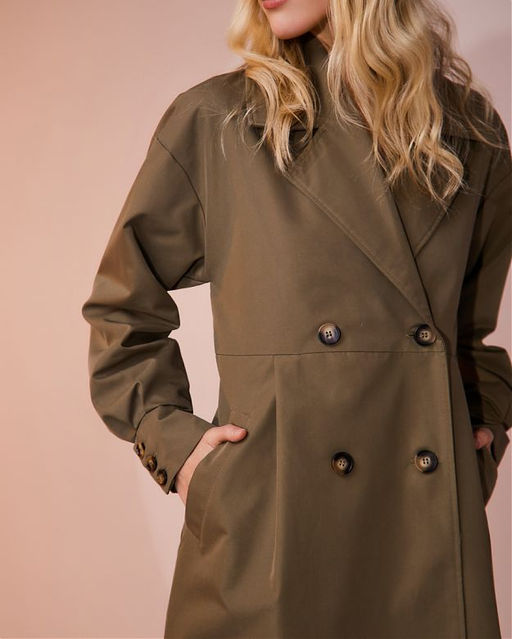 Плащ женский 

АРТ. 31811w черный/42