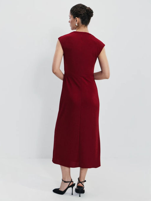 Платье миди приталенного кроя / Zarina