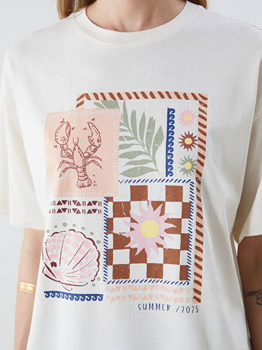 Bisiklet Yaka Bask?l? Oversize Kad?n Ti??rt