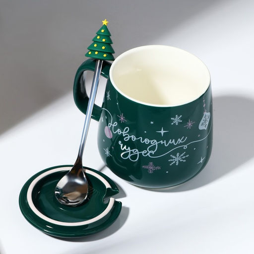 Кружка новогодняя керамическая с ложкой Новогодних чудес, 350 мл, цвет зелёный - Дорого внимание фото 7