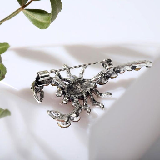 Брошь «Скорпион», цвет розово-фиолетовый в черненом серебре