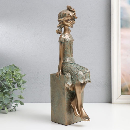 Фигурка полистоун Девочка на кубе, с цветком в волоса?, под бронзу, 9.5?12?34 см