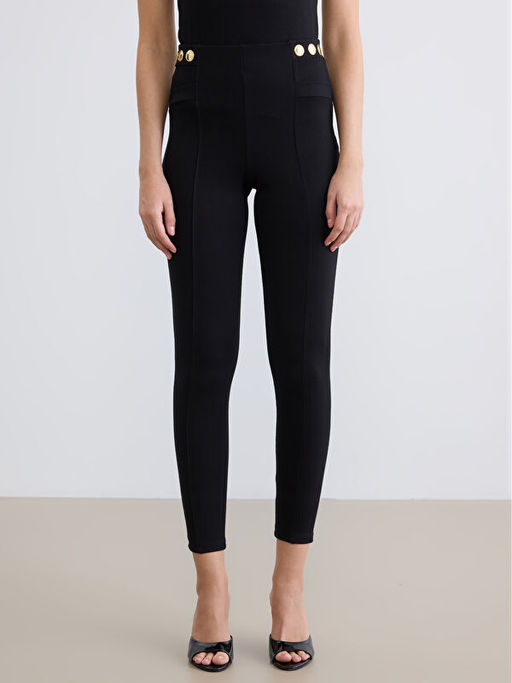 Ekstra Dar Fit Metal Aplikeli Kad?n Pantolon