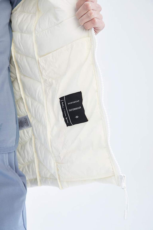 Водоотталкивающая приталенная куртка-пуховик DeFactoFit  фото 9