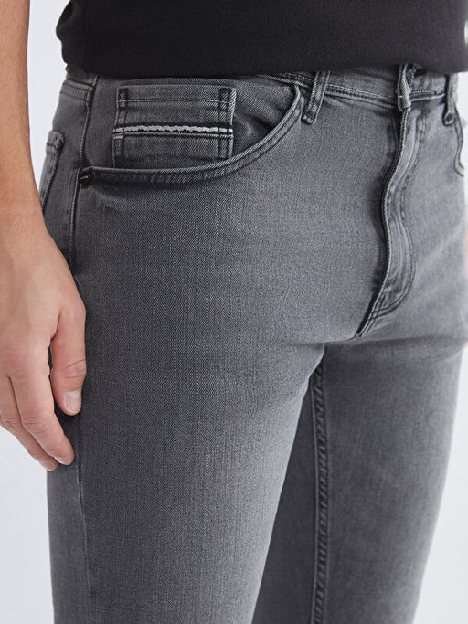 750 Slim Fit Erkek Jean Pantolon