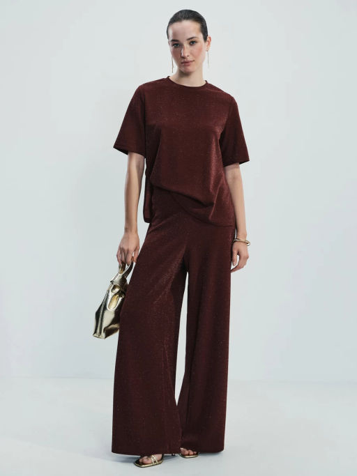 Футболка с люрексом и разрезами / Zarina