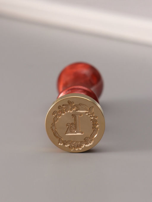Печать для сургуча с пластиковой ручкой «Венок с буквой L», 2.5×2.5×6.3 см