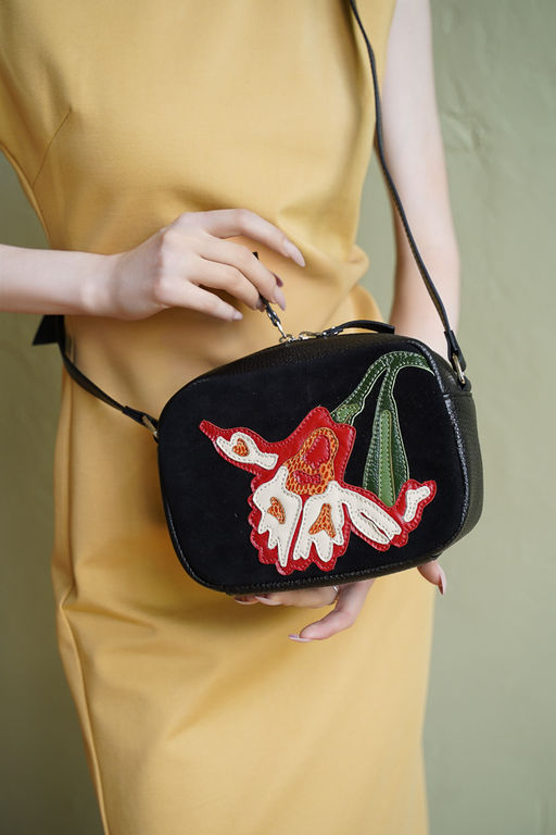 Сумка с аппликацией ЛИКВИДАЦИЯ КОЛЛЕКЦИИ ДС-487-309 черный