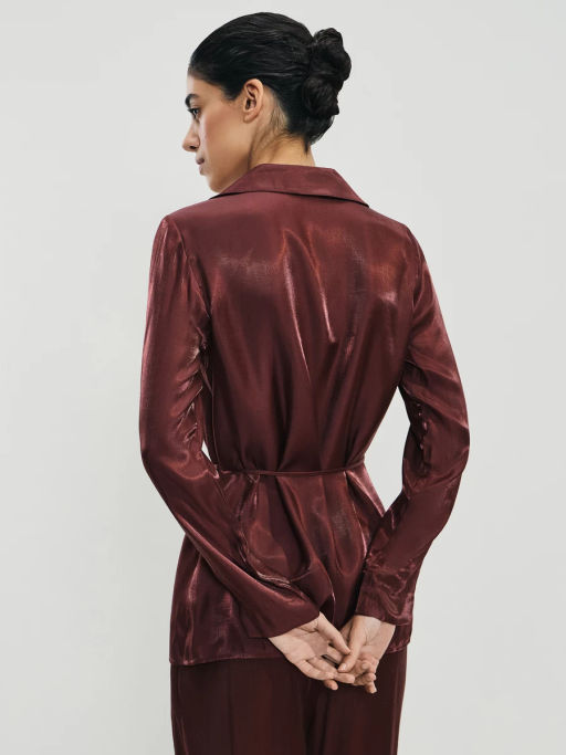 Блузка из вискозы с тонким поясом / Zarina