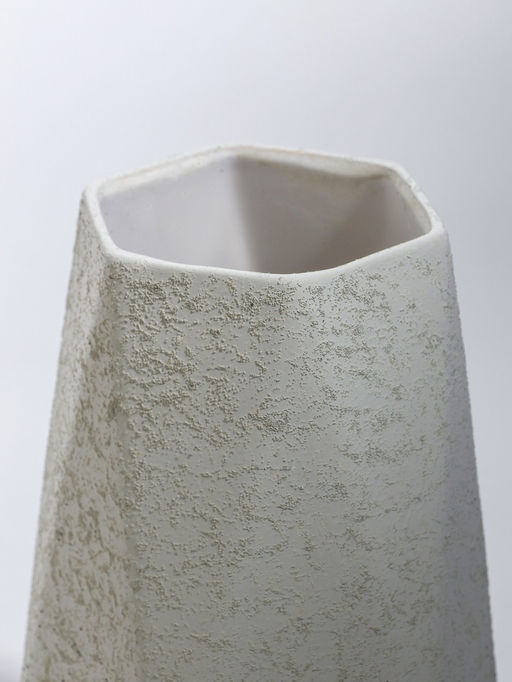 Ваза Бэрри, грани, 18.5?11 см, d=7.5 см, керамика, белая