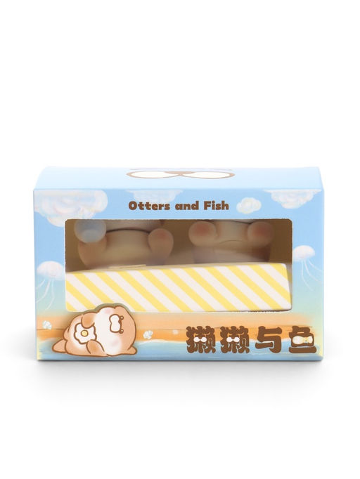 Сувенир на рабочий стол "Выдры с рыбкой" набор 2 шт флок, клеев. подушечки 4,7х4,5х4 см