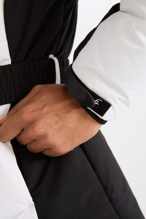 Лыжная куртка DeFactoFit Водоотталкивающая Ветрозащитная Надувная С капюшоном Пояс Карман Молния  фото 7