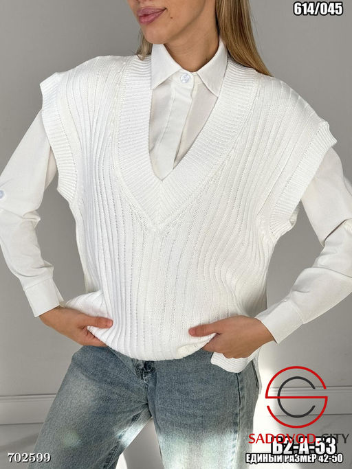 Женская жилетка вязаная