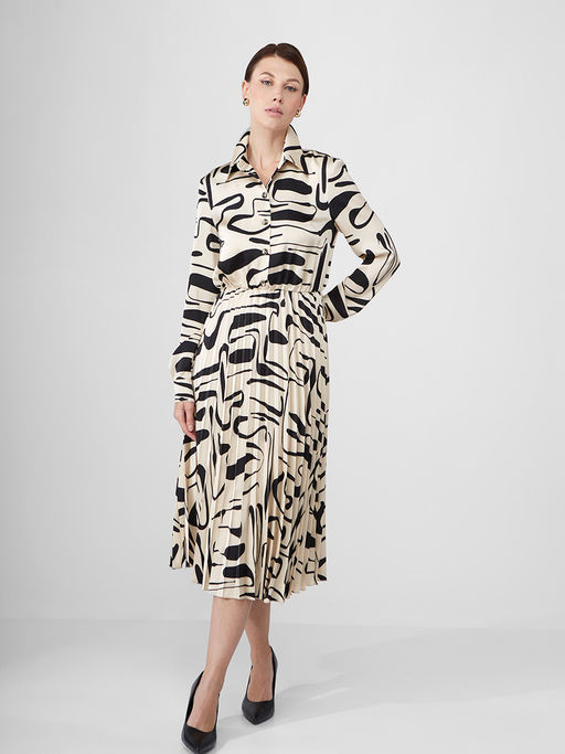 Платье из принтованной атласной ткани