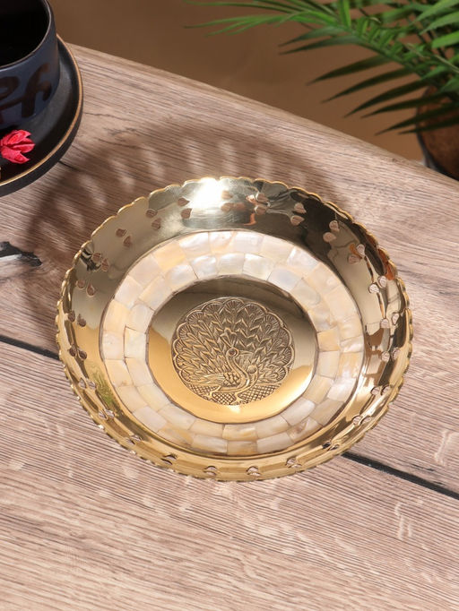 Цена за 2 шт. Блюдо сервировочное «Жар-Птица», 19.5×19.5×5.5 см, латунь с перламутром