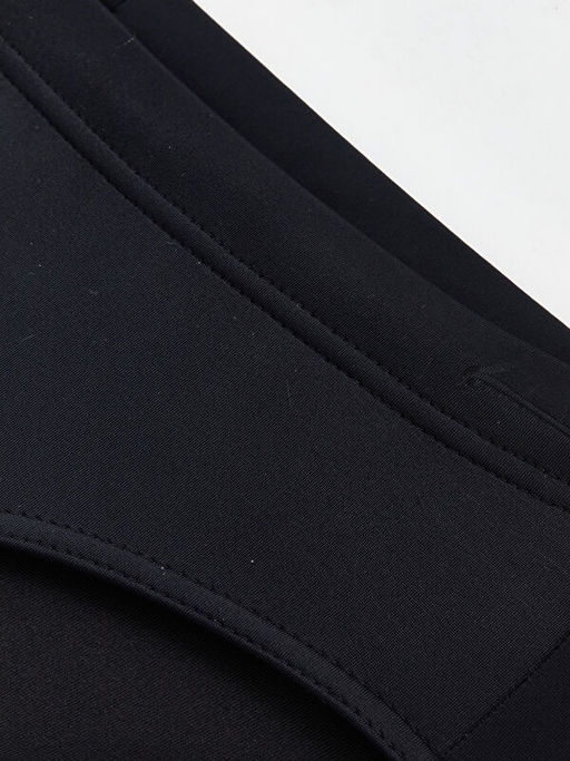 Standart Kal?p Esnek Kuma?tan Erkek Slip Mayo