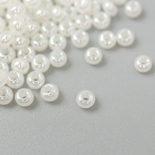 Цена за 2 шт. Бисер Чехия Preciosa 5 г 10/0 (47102)