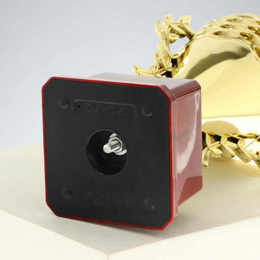 Кубок 184B, наградная фигура, золото, подставка пластик, 24.5 см