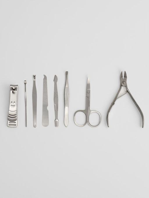 Набор маникюрный «Рептилия», 8 предметов, в футляре, чёрный