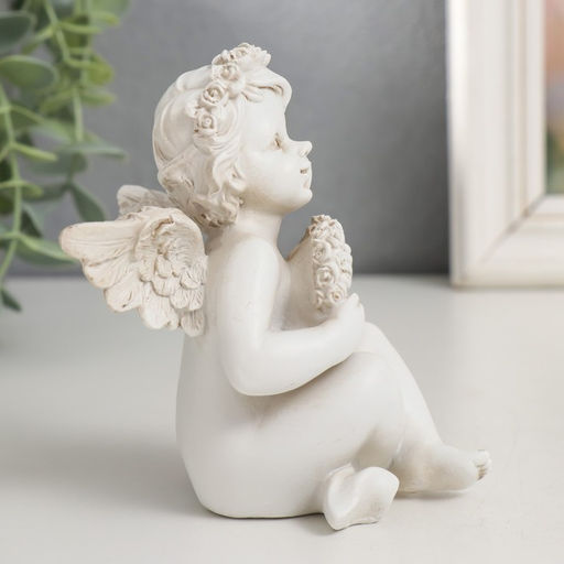 Цена за 2 шт.Фигурка полистоун Ангелочек с венком из роз в форме сердца, 11?9?8.4 см, МИКС