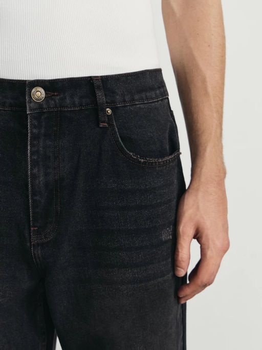 Джинсы straight с эффектом destroyed / Zarina