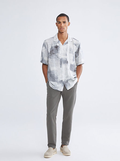 Regular Fit Resort Yaka K?sa Kollu Desenli Erkek G?mlek