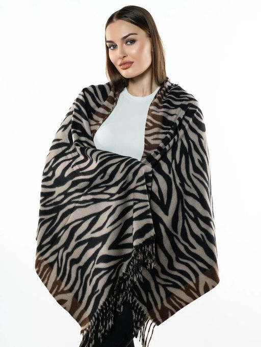 Яркий палантин с анималистичным принтом - Pretty mania фото 2