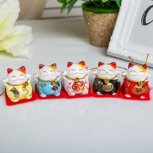 Цена за 5 шт. Сувенир керамика Манэки-нэко на коврике МИКС 4х3,8х3,3 см - Simaland фото 5
