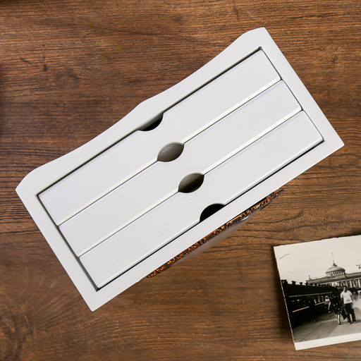 Фотоархив на 72 фото 10×15 см с часами и фоторамкой 10×15 см «Раритет», дерево, белый, 15×10.5×20 см