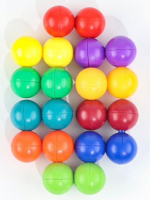 Цена за 2 шт. Развивающая игрушка Шарики