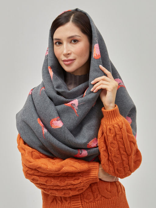 в составе шерсть ! теплый двусторонний палантин