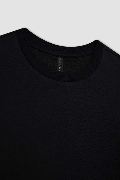 Черная женская базовая футболка с круглым вырезом и короткими рукавами, свободный крой - Defacto фото 8