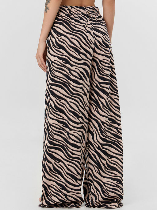 Комплект женский домашний с анималистичным принтом - Mark formelle фото 6