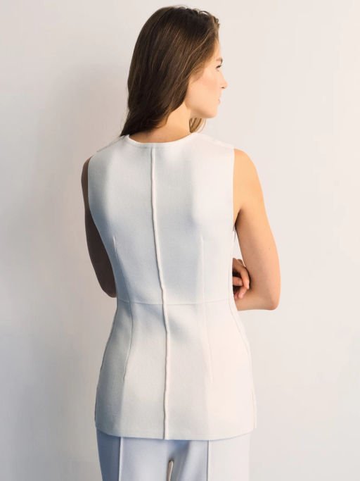 Жилет из вискозы / Zarina