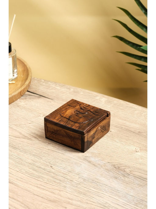 Шкатулка резная «Дельфин», 10×10×5 см, дерево соно