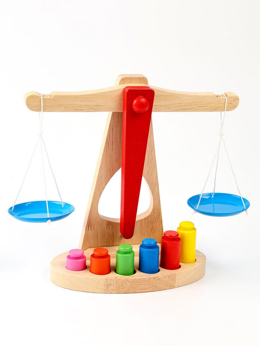 Игровой деревянный набор «Весы с гирями»