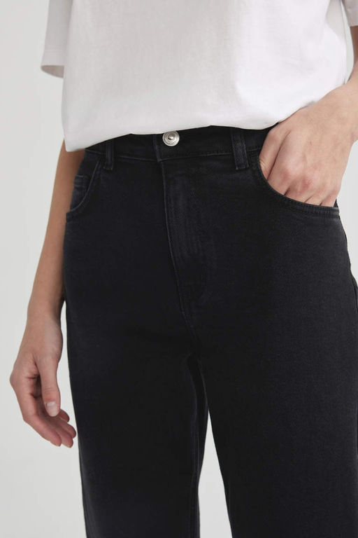 Lina Comfort Mom Fit Высокая удобная посадка Легкие узкие джинсовые брюки длиной до щиколотки - Defacto фото 4