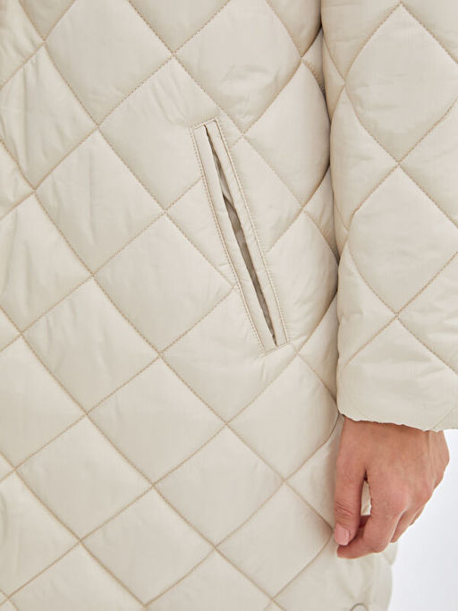 Kap??onlu Kapitone Kad?n ?i?me Mont - Waikiki фото 3