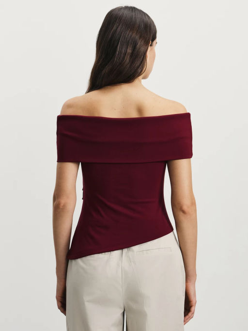 Приталенный топ со спущенными плечами / Zarina  фото 5