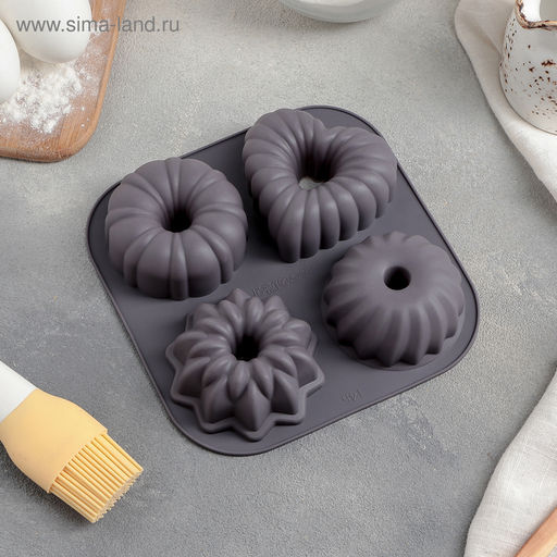 Форма для выпечки Доляна «Немецкий кекс», силикон, 17×17 см, 4 ячейки, розовая