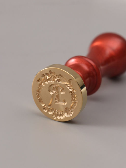 Печать для сургуча с пластиковой ручкой «Венок с буквой R», 2.5×2.5×6.3 см