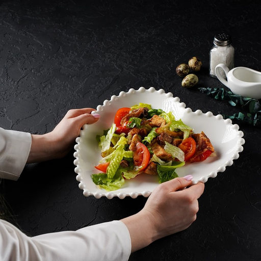 Тарелка Magistro Сердце, d=30 см, фарфор, белая