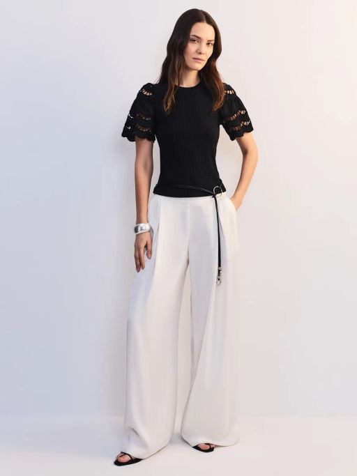 Приталенная футболка с шитьем на рукавах ZR2605023419-50 / Zarina