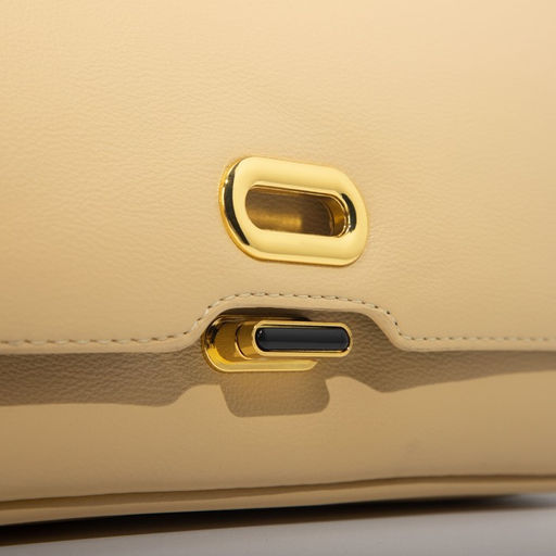 Сумка-мессенджер на застёжке, длинный ремень, цвет тёмно-бежевый - Simaland фото 6