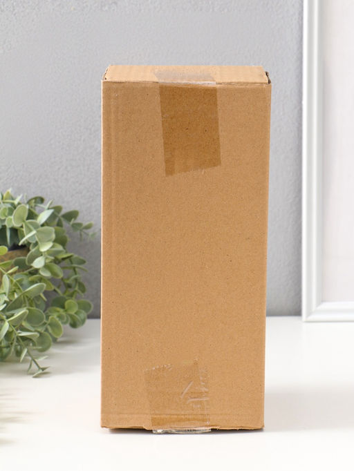 Сувенир полистоун "Молодая семья и покупка дома" 25,5 см