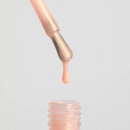 Лак для ногтей Укрепляющий Cover Shine №1